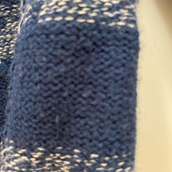 Cute H&M sweater size 1.5-2yrs - Picture 5 of 10